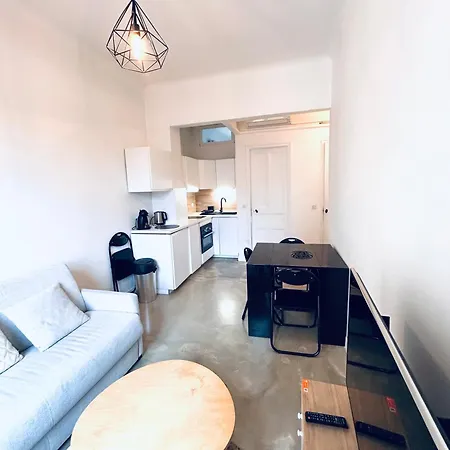 Sweet 1 Ou Sweet 2 Reservez Sweet 1 Ou Sweet 2 Ou Bien Les Deux 아파트